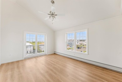 If you're looking for your own personal Bayside Oasis, look no