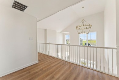 If you're looking for your own personal Bayside Oasis, look no