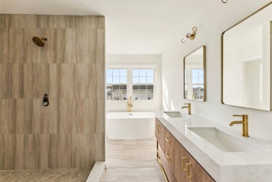 If you're looking for your own personal Bayside Oasis, look no