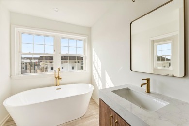 If you're looking for your own personal Bayside Oasis, look no