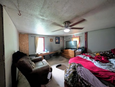 Craft Your Dream on 23.74 Acres: Farmhouse & Potential Pond!