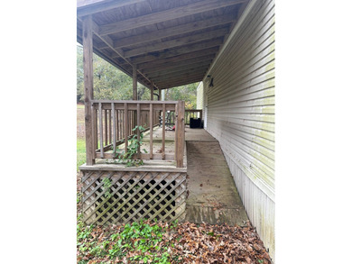 #02799 This beautiful waterfront setup is waiting for it's new