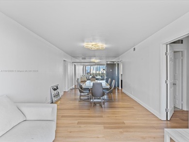 Views on views. This 16th-floor Coronado beauty puts Aventura at