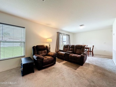 Is this possibly the sweetest home in Palm Coast? I say YES!