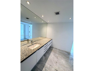 op-floor, fully renovated 1-bedroom unit offers 2 Dedicated