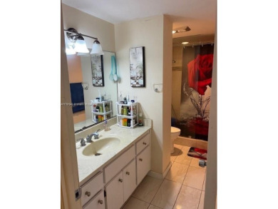 Wow, wow, best deal in the heart of Hollywood! Sellers wants to