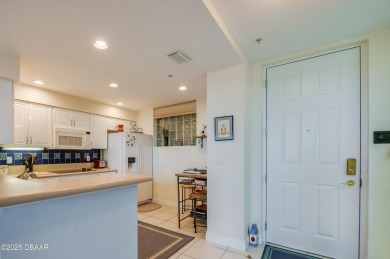 Exclusive Top-Floor Condo with River Views - Your Harbour