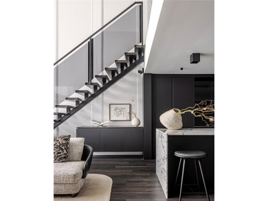 A fusion of architecture and high design, this sophisticated