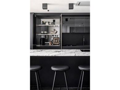 A fusion of architecture and high design, this sophisticated