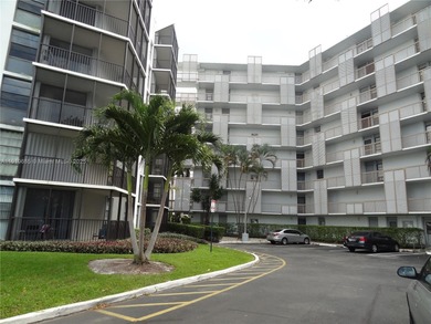 Immaculate 1 bedroom, 1 bath CORNER unit Condo Apartment located
