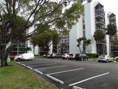 Immaculate 1 bedroom, 1 bath CORNER unit Condo Apartment located