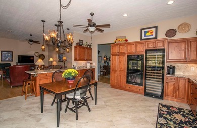 Let the sounds of the river soothe you! One level, easy living