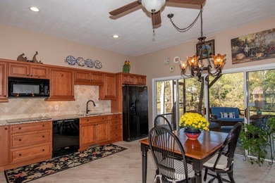 Let the sounds of the river soothe you! One level, easy living