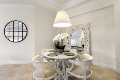 Welcome to one of the rare 201 coach homes in the coveted Isles