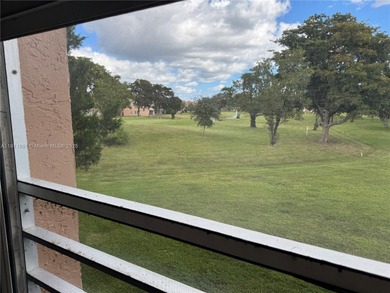 Beautiful and spacious 2BR/2BA condo in the prestigious 55+