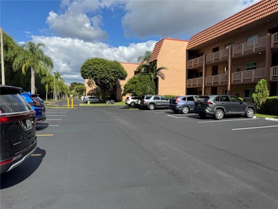 Beautiful and spacious 2BR/2BA condo in the prestigious 55+