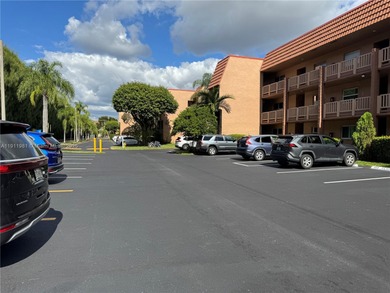 Beautiful and spacious 2BR/2BA condo in the prestigious 55+