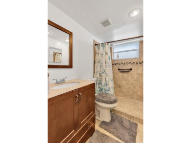 Nice 2/2 Condo on the Second Floor with Fantastic Pool and