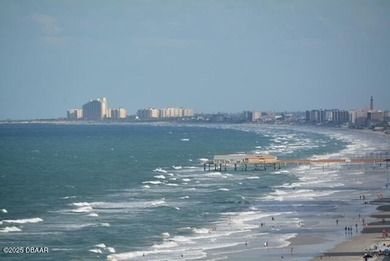 Enjoy the beautiful sunrise above the Atlantic every day!