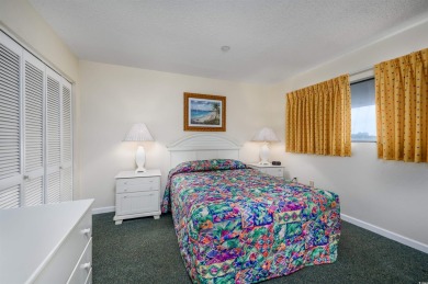 This top-floor (4th floor) 1-bedroom, 1-bathroom condo with