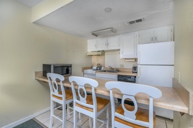 This top-floor (4th floor) 1-bedroom, 1-bathroom condo with