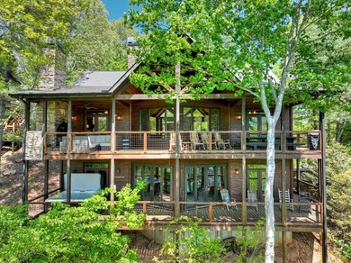 Sprawling prow front lodge-style Lake Blue Ridge retreat