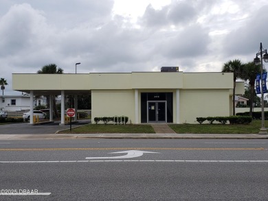 3 Drive thru Commercial Space- GC-RD zone *COMMERCIAL BUILDING