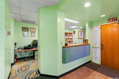 Prime commercial unit available in a medical building in the