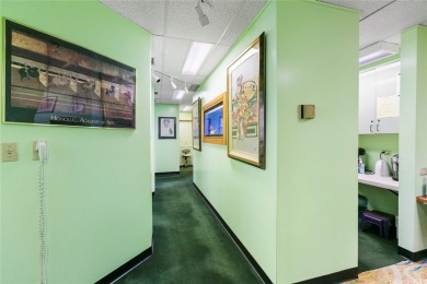 Prime commercial unit available in a medical building in the