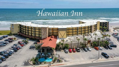 Oceanfront Perfection at the Iconic Hawaiian Inn Beach Resort