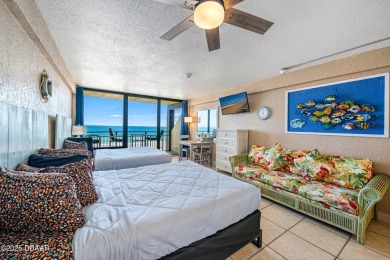 Oceanfront Perfection at the Iconic Hawaiian Inn Beach Resort