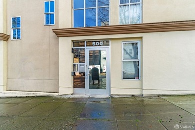 This expansive warehouse/retail condominium offers exceptional