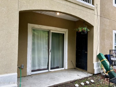 Spacious 3BR/2BA condo on Jacksonville's Westside. Built in 2006