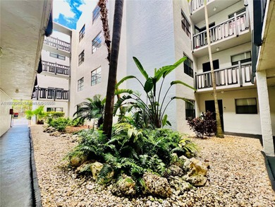 ATTENTION REAL ESTATE AGENTS! Beautiful condo overlooking a