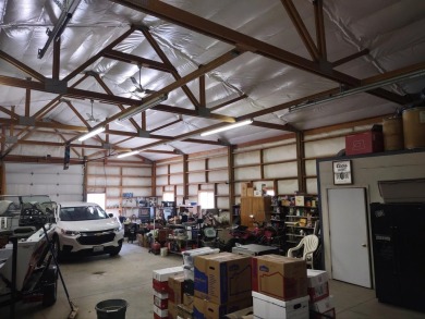 Amazing 180 degree views from this hilltop retreat! Privacy is