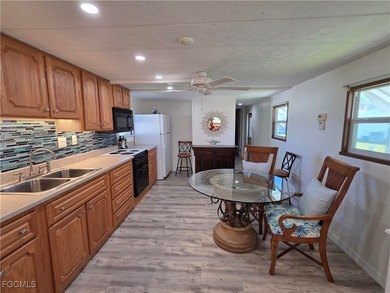 You get TWO BEDROOM capability for a 1-Bedroom price! This