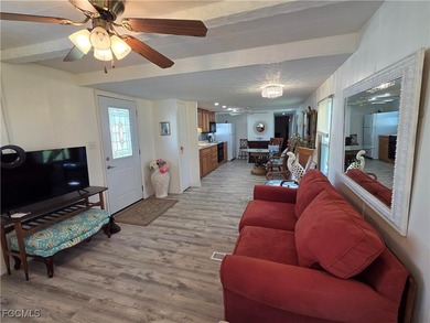 You get TWO BEDROOM capability for a 1-Bedroom price! This