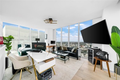 Palatial 4,495 square foot 4 Bed / 4.5 Bath penthouse at
