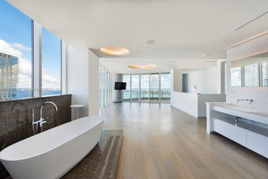Palatial 4,495 square foot 4 Bed / 4.5 Bath penthouse at