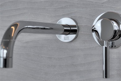 Palatial 4,495 square foot 4 Bed / 4.5 Bath penthouse at