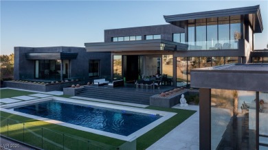 Exquisite home, stunning views, exclusive address. This