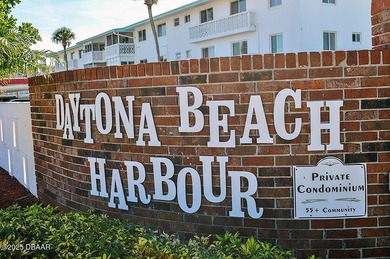 Welcome to the Arlington House in The 55+ Community of Daytona