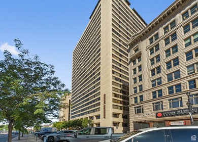 Stunning downtown living! Completely renovated 1-bed, 1.5-bath