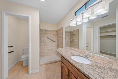 Beautiful freestanding Garden home with low maintenance yard