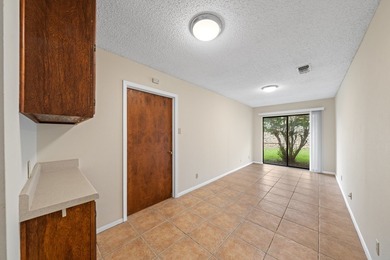 Beautiful freestanding Garden home with low maintenance yard