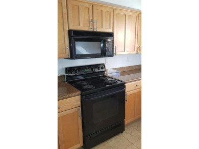 Beautiful and freshly painted 1 bedroom and 1.5 bathroom condo