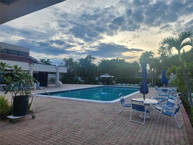 Cozy first floor apartment, everything easy, load or unload, no