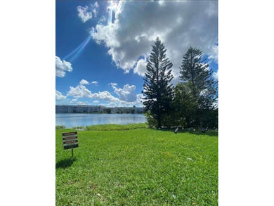 Spacious 2 bedroom, 2 bath condo offering, 1,192 sq ft