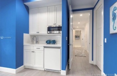 Discover an OCEANFRONT PARADISE ON S. Hutchison Island - 3