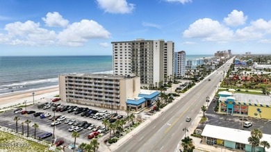 This ocean-view studio condotel is located in Daytona Beach